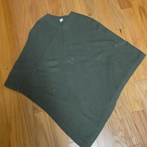 Perfect condition Lululemon poncho